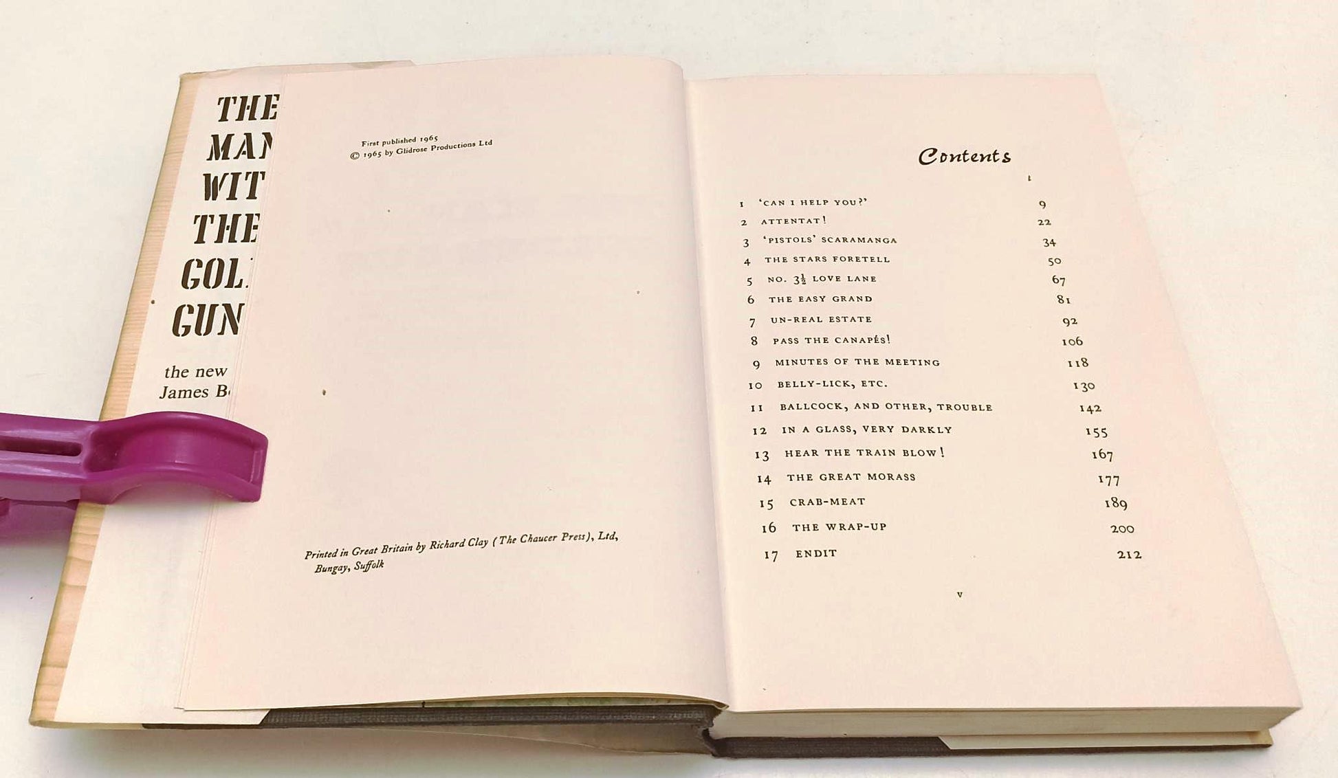 LN- THE MAN WITH THE GOLDEN GUN- FLEMING- JONATHAN CAPE- 1a ED.- 1965- CS- XFS92