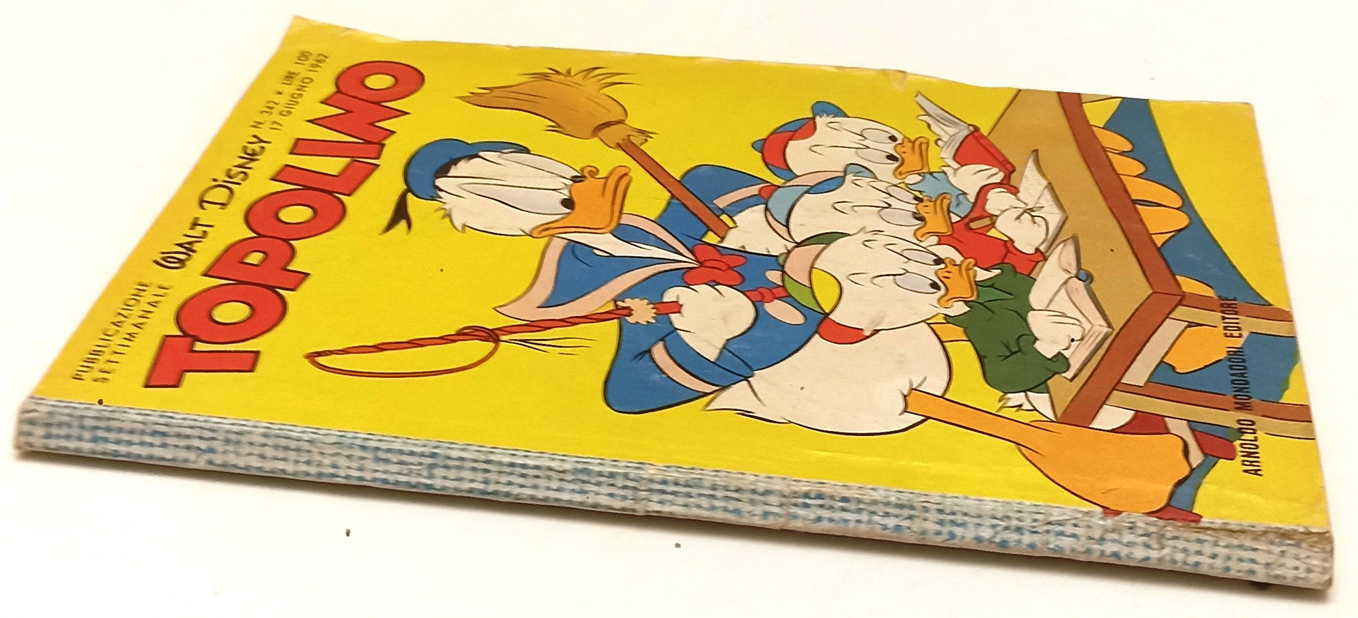 FD- TOPOLINO N.342 COMPLETO DI BOLLINO E FIGURINE - DISNEY - 1962 - B- D25