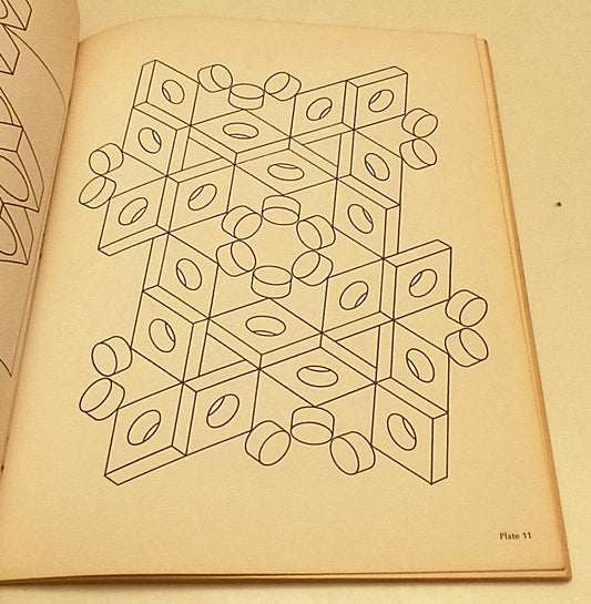 LT- TRIAD OPTICAL ILLUSIONS AND HOW TO DESIGN THEM - HARRY TURNER- S - YFS896