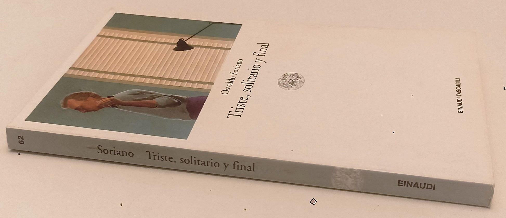 LN- TRISTE SOLITARIO Y FINAL - OSVALDO SORIANO - EINAUDI - TASCABILI --- B- XFS