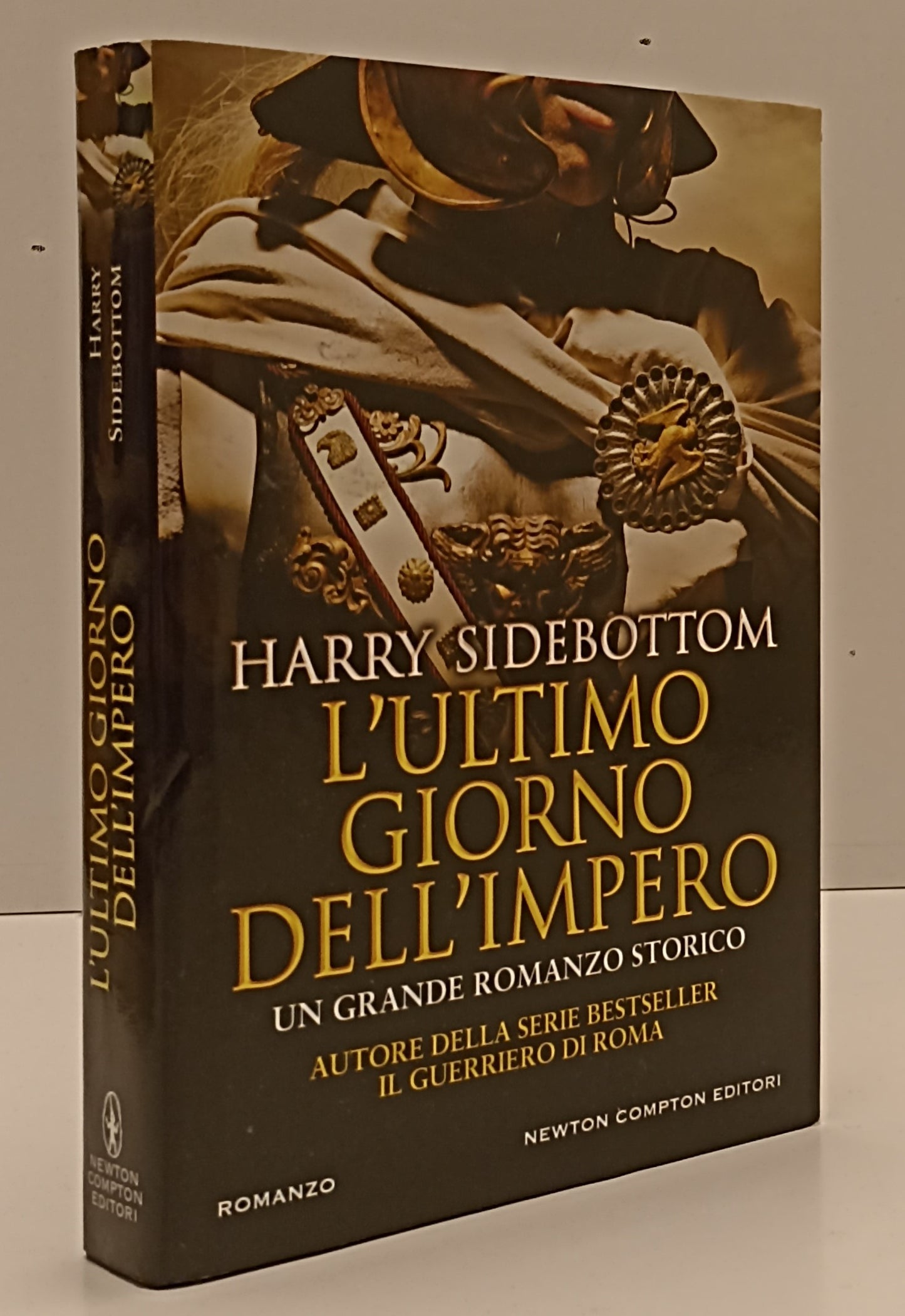 LN- L'ULTIMO GIORNO DELL'IMPERO - SIDEBOTTOM- NEWTON COMPTON--- 2018- CS- YFS194