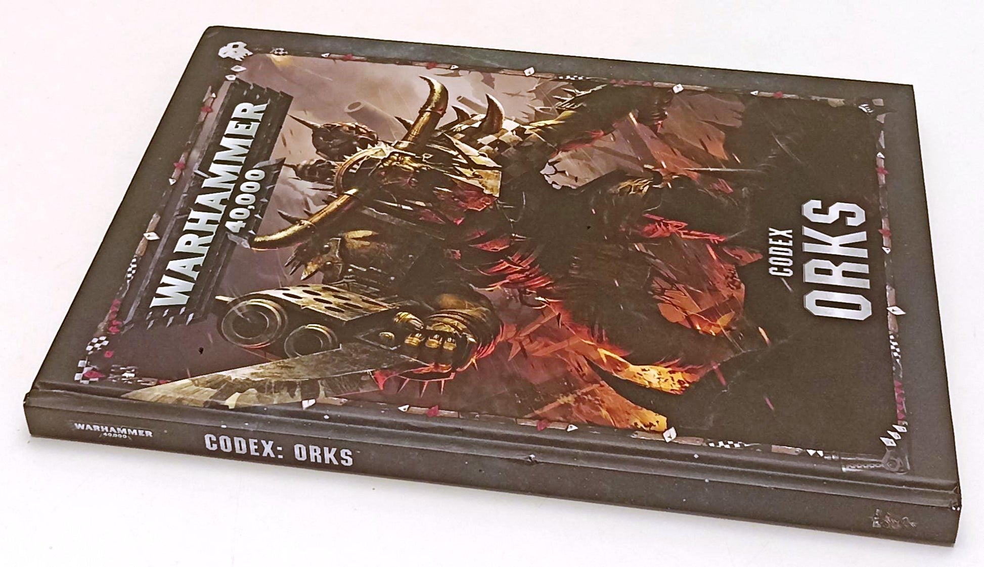 LZ- WARHAMMER 40.000 CODEX ORKS -- GAMES WORKSHOP --- 2014 - C - L24