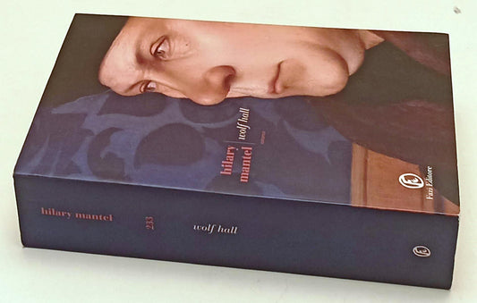 WOLF HALL - HILARY MANTEL - FAZI ---- B - YFS590